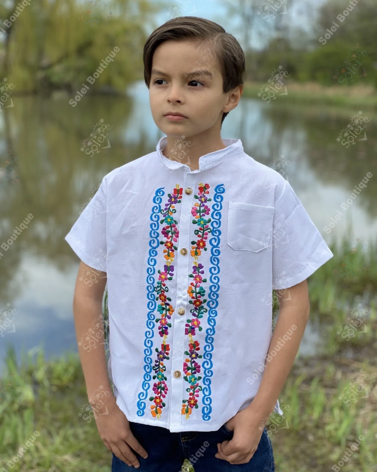 Guayabera Bordada Niño